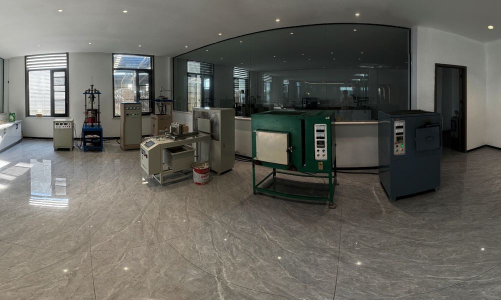 Henan Hongtai Kiln Refractory Co.,Ltd. ligne de production du fabricant