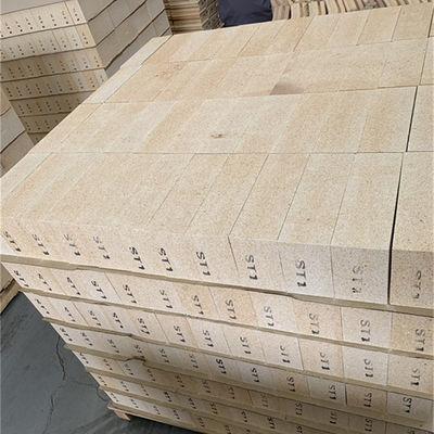 Brick d'argile de feu certifié ISO9001 2008 pour le marché de l'Arabie saoudite avec 38-48% de teneur en Al2O3