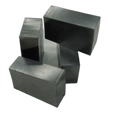 3.0g/cm3 Densité en vrac Briques de magnésium au carbone pour revêtement de four à arc électrique convertisseur