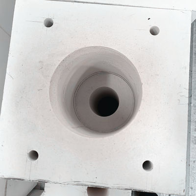 Appareil d'alimentation de plongeur de four en verre coloré avec 0,3-1% de teneur en CaO de Huachen Refractory