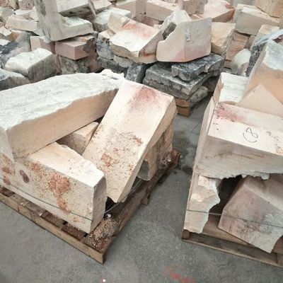Fours à arc électrique AZS Briques à 45% de teneur en Al2O3 et quantité d'inventaire de 40 T