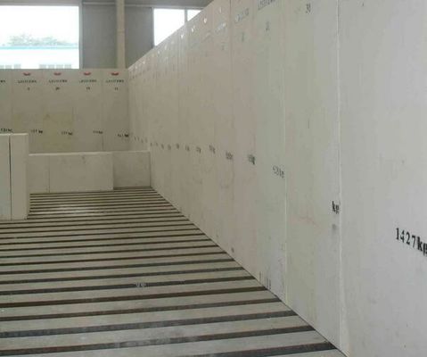 Quantité d'inventaire de 40 tonnes de silice, d'aluminium, de zircone, de fonte, de briques en acier moulé pour les fours à verre