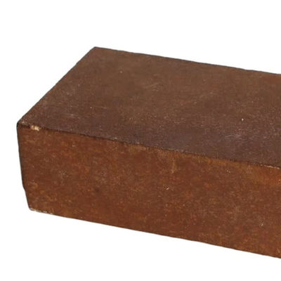 30,02 g/cm3 Densité en vrac Mgo 80-95% Briques de magnésium réfractaires pour les fours à ciment