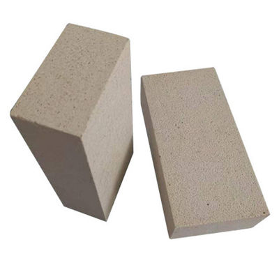 Briques isolantes à haute teneur en aluminium jaune pour l'isolation des fours et la conductivité thermique