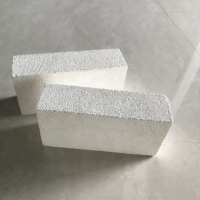 Densité en vrac ≤ 0,5-1,3 g/cm3 JM26 Brique isolante mullite pour revêtement de four à couleur blanche