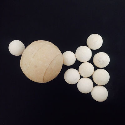 95%92% 99%Alumine sphère inerte Oxyde d'aluminium boule de broyage céramique pour le ciment d'aluminium