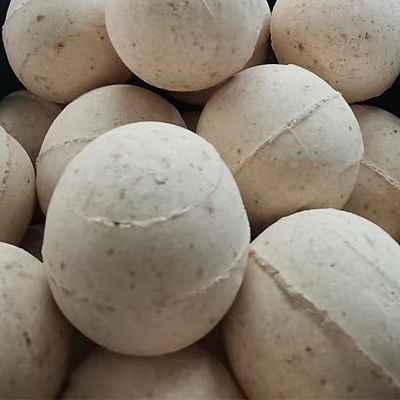10,2% de teneur en MgO Boule réfractaire d'aluminium pour four industriel et haut four à chaud