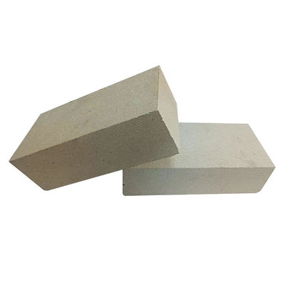 1300-1580 oC Changement linéaire Briques à haute teneur en aluminium pour revêtement au feu réfractaire dans le four à coke