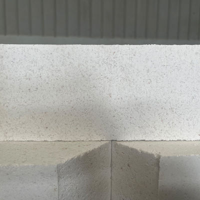 Briques isolantes en aluminium à bulles de haute pureté pour réfractaires et céramiques métallurgiques