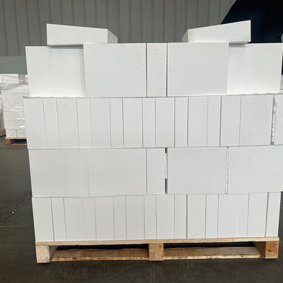 Briques à bille creuses en aluminium résistantes au feu pour applications réfractaires à haute température
