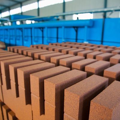 Fe2O3 4-5% de magnésium brique de spinale de fer pour la zone de combustion du four rotatif de ciment durable