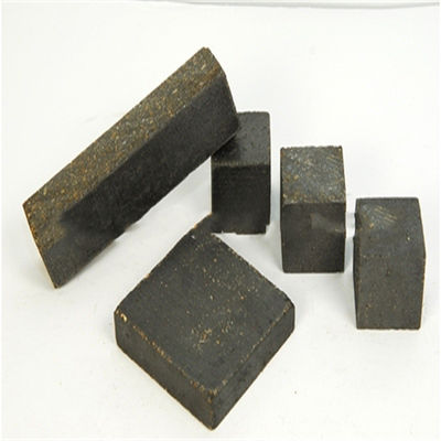 Fours industriels brûlées mortes Magnésite pour la magnésium Carbone Briques réfractaires en noir