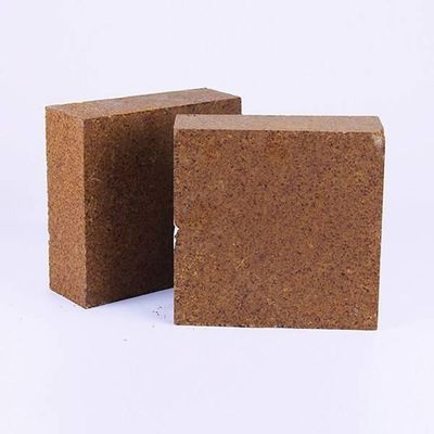 Taille personnalisée Brut réfractaire à la magnésium, à la magnésite et à l'alumine Spinel Bricks pour les fours à ciment