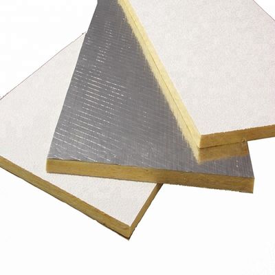 Couverture en fibre de céramique blanche pure d'une épaisseur de 20 à 80 mm pour une isolation optimale des fours industriels