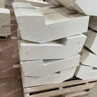 Optimiser les performances des parois de gable avec des blocs AZS en forme présentant une teneur supérieure en MgO