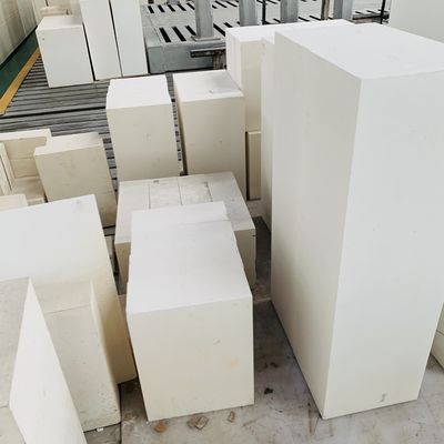 Obtenez la brique AZS fondue 41 pour le four de fusion de verre de la brique réfractaire du Henan
