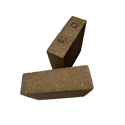 Contenu en MgO % 87-90% Degré de réfractabilité 1770° Réfractabilité 2000° Briques en spinelle de magnésium pour une température de coque optimale